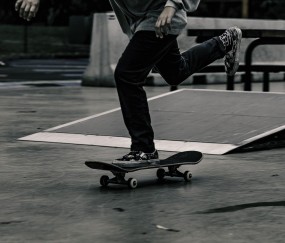 开云体育官网-拉文孤星照亮麦迪逊，尼克斯铁血体系碾碎广厦幻想