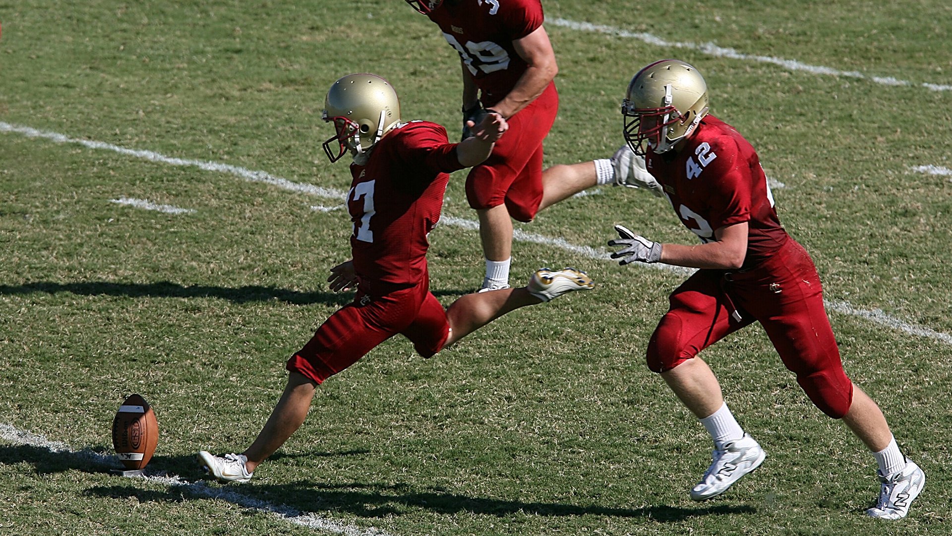 舞台越大越强，从F1揭幕战之夜到武切维奇的聚光灯定律